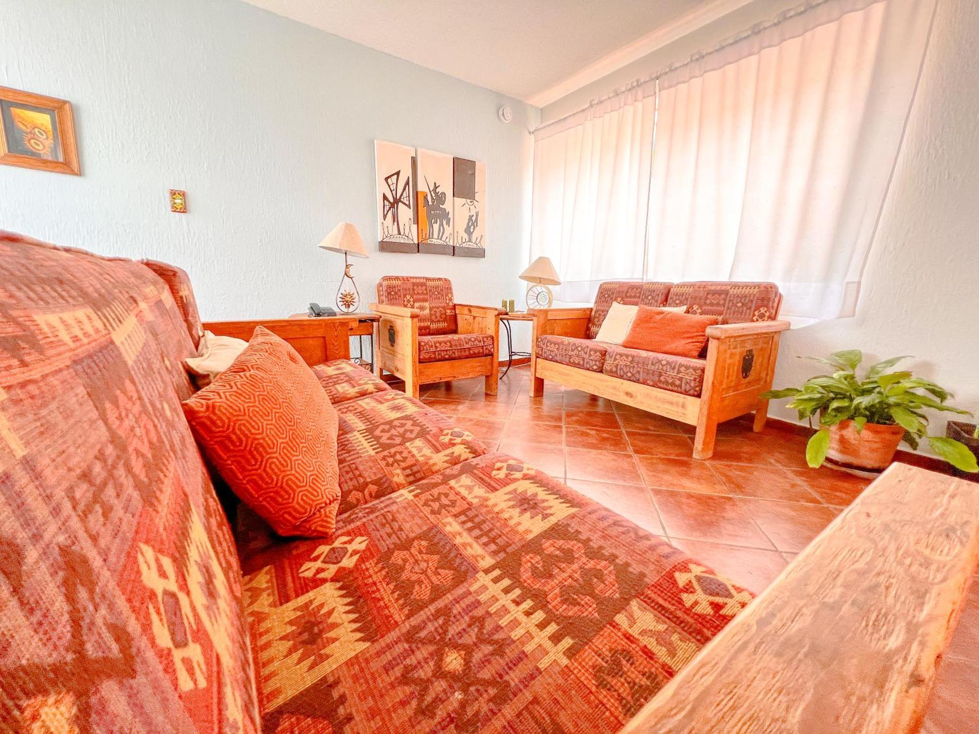 Colorful Family Condo With Terrace And Free Parking 瓜纳华托 外观 照片